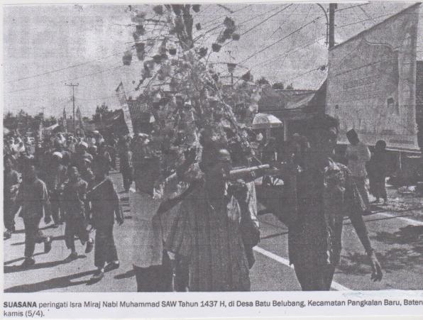 Suasana peringatan Isra Mi'raj Nabi Muhammad SAW Tahun 1437 H, di Desa Batu Belubang, Kecamatan Pangkalan Baru, Bateng, Kamis (5/4).'
